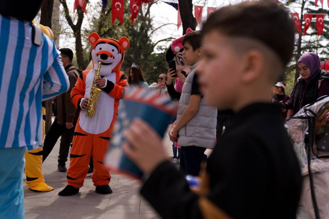 İBB'den Ramazan Bayramı'na özel 'Özgürlük ve Demokrasi Şenliği' başladı 7
